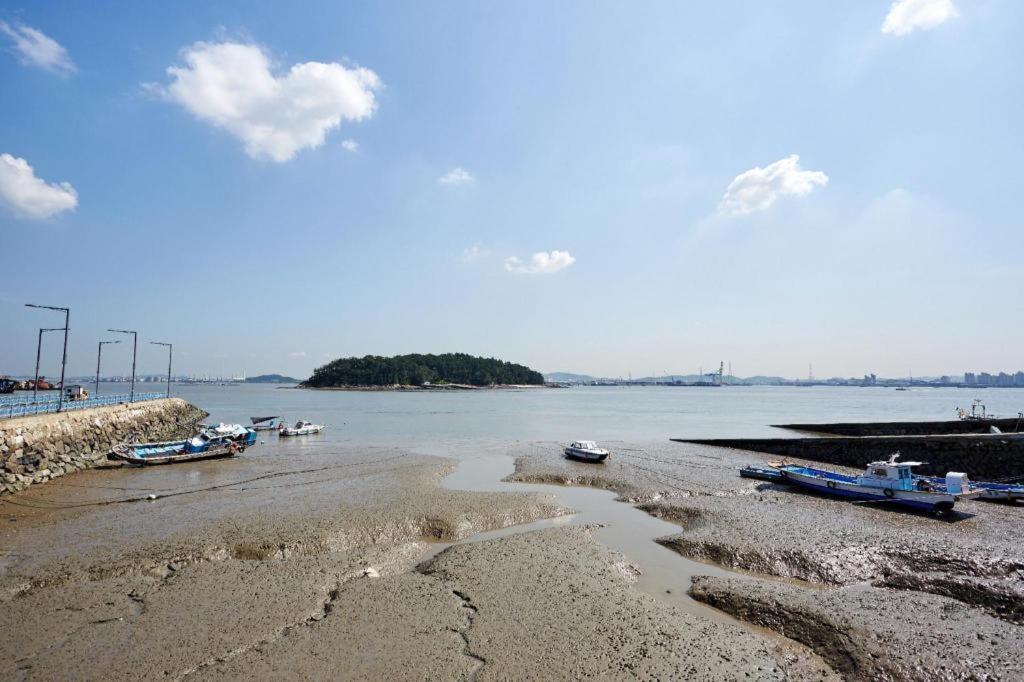 Riviera Incheon Airport Hotel Εξωτερικό φωτογραφία