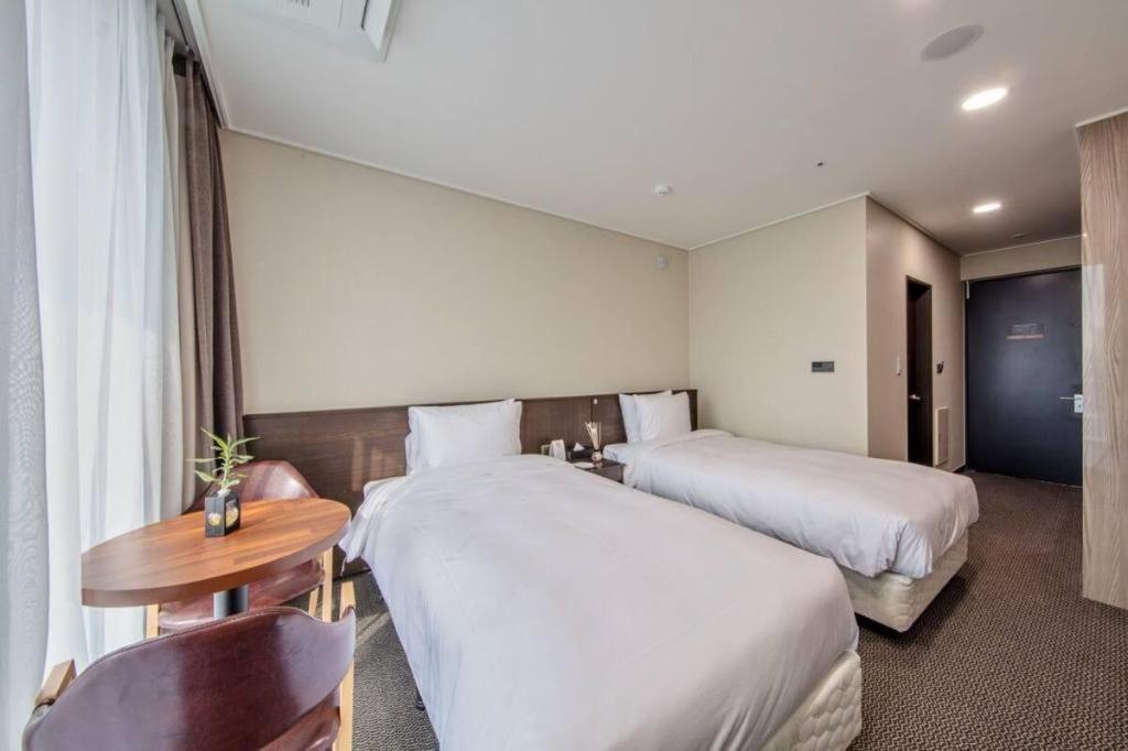 Riviera Incheon Airport Hotel Εξωτερικό φωτογραφία